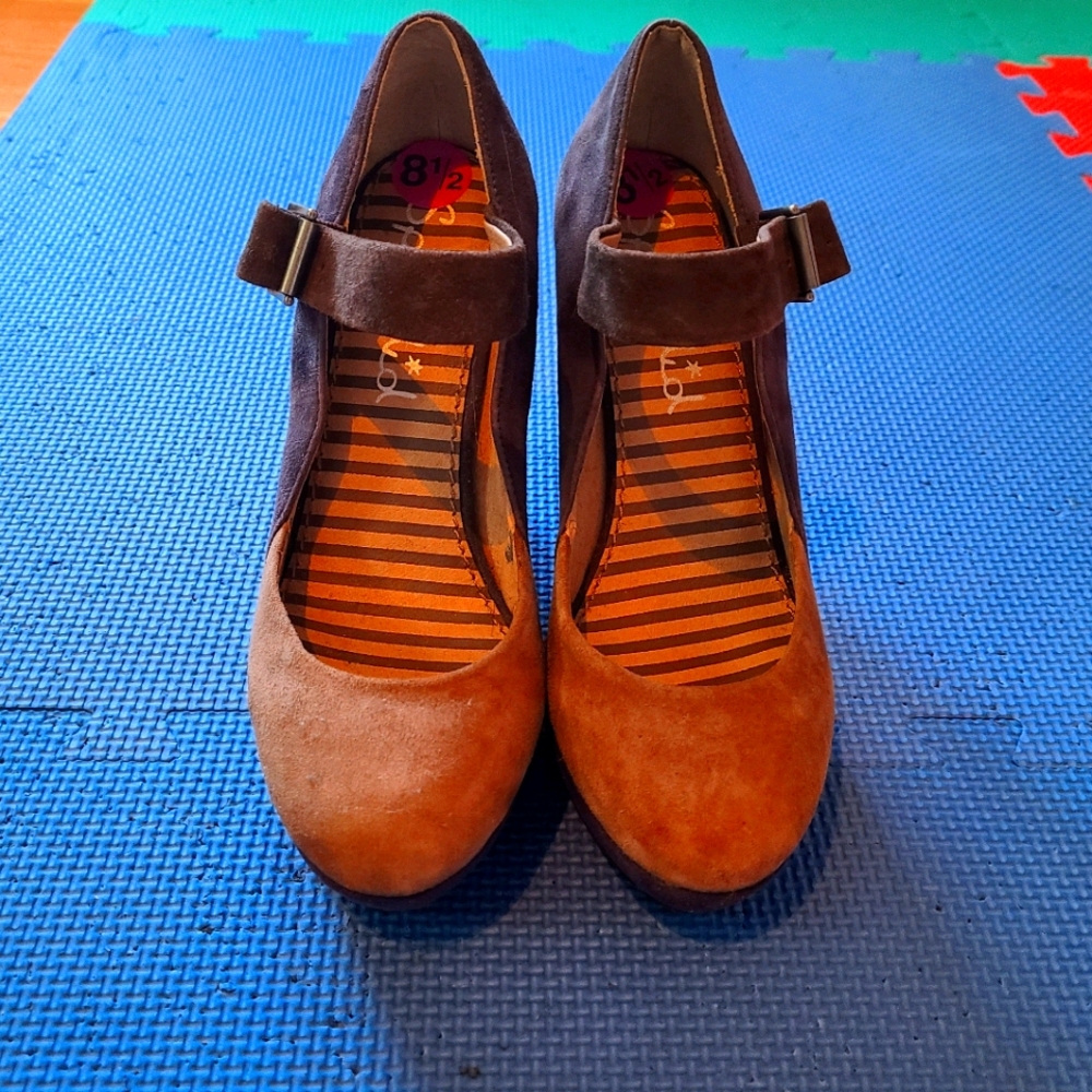 Splendid wedge heels.  Size 8.5
